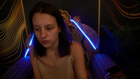 Anna online show from February 2025 12:18:01 AM