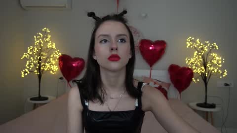 Anna online show from February 2025 11:21:02 PM