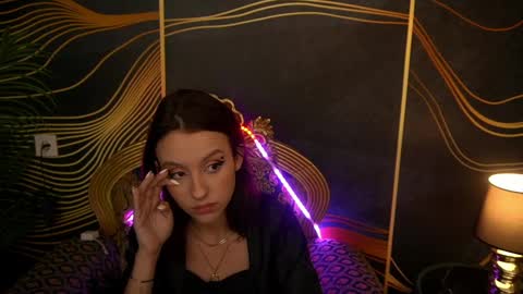 Anna online show from March 2025 05:00:02 AM