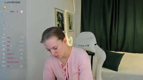 Snapshot of annagrees1 chatting on January 2026 08:10:02 PM annagrees1 online show from January 2026 08:10:02 PM