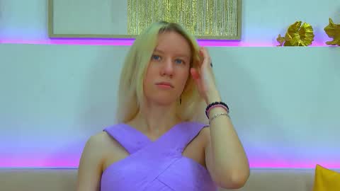 Anna online show from December 2025 06:18:01 AM