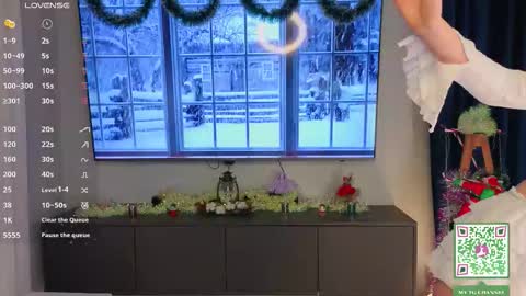 Snapshot of annamarie_foryou chatting on December 2025 07:42:02 PM Holly Molly Im Polly online show from December 2025 07:42:02 PM