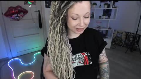 Anna online show from April 2026 08:14:01 PM