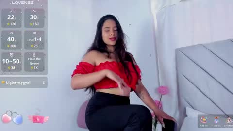 Snapshot of annaqueen_ chatting on January 2025 04:53:01 PM Anna online show from January 2025 04:53:01 PM