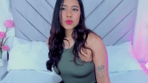 Snapshot of annaqueen_ chatting on February 2025 04:14:02 PM Anna online show from February 2025 04:14:02 PM