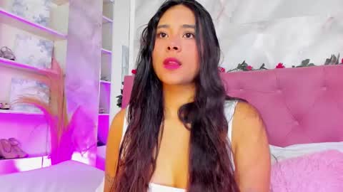 Snapshot of annaqueen_ chatting on November 2025 04:18:01 PM Anna online show from November 2025 04:18:01 PM