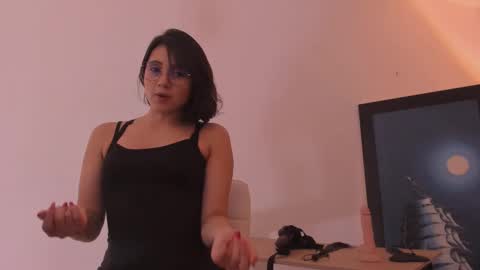 Snapshot of annaralein chatting on November 2025 11:29:01 PM Annara Lein online show from November 2025 11:29:01 PM