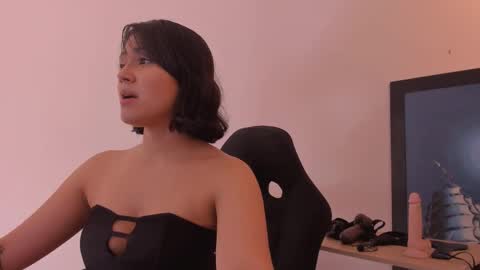 Snapshot of annaralein chatting on November 2025 11:48:01 PM Annara Lein online show from November 2025 11:48:01 PM