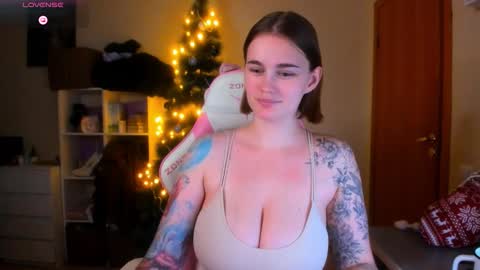 AnnaRoading online show from December 2025 09:34:02 PM