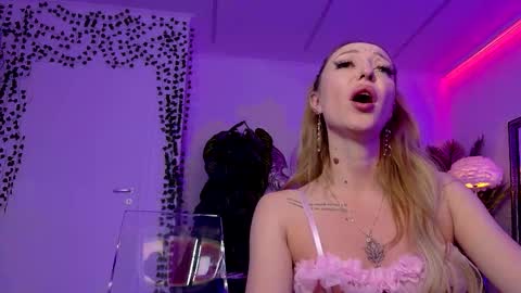 Annastasia online show from March 2026 08:19:01 AM