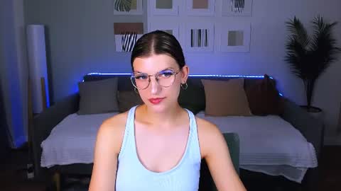Im Anna online show from June 2026 04:25:02 AM