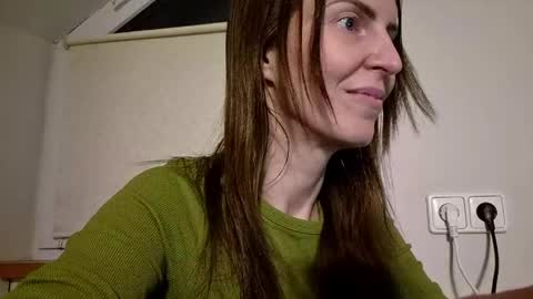 Anna online show from April 2026 08:57:02 PM
