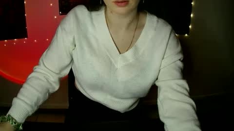 Bella online show from September 2025 12:10:01 PM