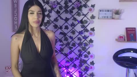 Snapshot of anne_colucci chatting on February 2025 08:33:02 AM Anne online show from February 2025 08:33:02 AM