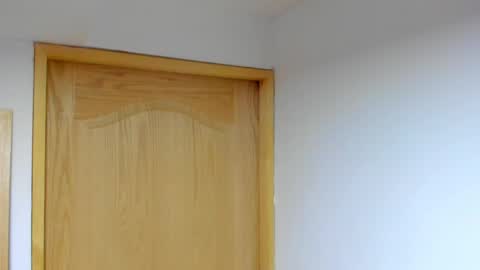 anne_millerr online show from June 2026 11:34:02 AM