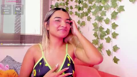 Snapshot of annebull_ chatting on March 2025 09:26:02 PM Anne online show from March 2025 09:26:02 PM