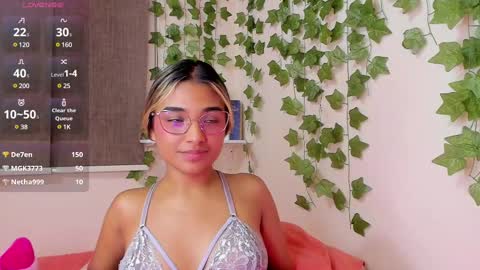 Snapshot of annebull_ chatting on March 2025 11:38:02 PM Anne online show from March 2025 11:38:02 PM