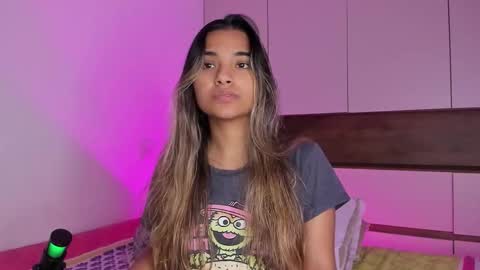 Snapshot of annebull_ chatting on February 2026 01:45:01 AM Anne online show from February 2026 01:45:01 AM