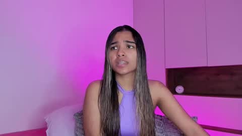 Snapshot of annebull_ chatting on February 2026 12:08:01 AM Anne online show from February 2026 12:08:01 AM