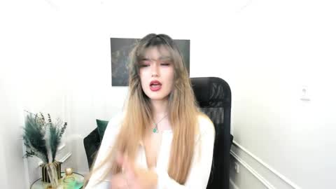 annetli online show from May 2026 03:48:02 AM