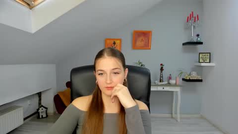 Snapshot of annewilsonn chatting on November 2025 11:55:02 AM annewilsonn online show from November 2025 11:55:02 AM