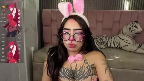 Anni acker b online show from October 2025 01:45:02 PM