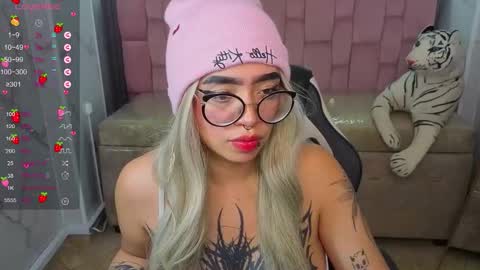 Anni acker b online show from November 2025 03:18:02 AM