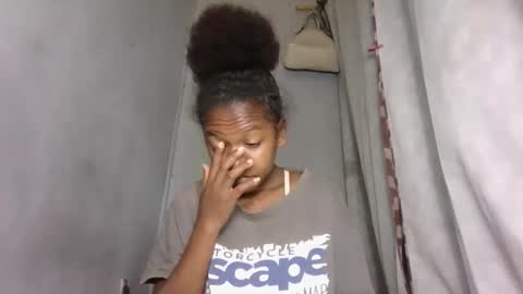 Snapshot of annick98 chatting on February 2026 07:40:01 AM annick98 online show from February 2026 07:40:01 AM