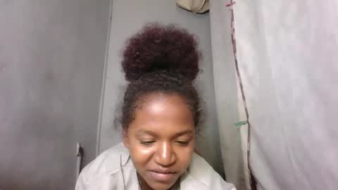 Snapshot of annick98 chatting on February 2026 07:40:01 AM annick98 online show from February 2026 07:40:01 AM