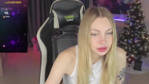 Annie online show from January 2025 07:56:02 PM