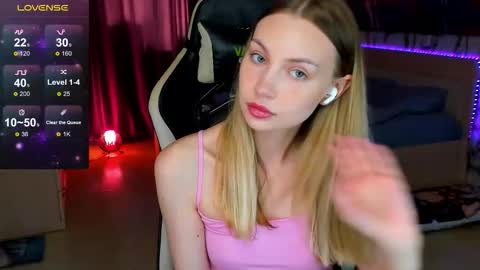 Annie online show from September 2025 07:34:02 AM