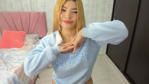 annie online show from February 2025 04:59:01 AM