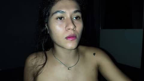 Snapshot of annie_darling_ chatting on November 2025 05:39:01 AM A N G E L online show from November 2025 05:39:01 AM