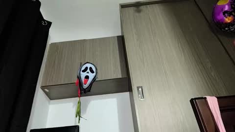 Snapshot of annie_darling_ chatting on November 2025 02:24:01 AM A N G E L online show from November 2025 02:24:01 AM