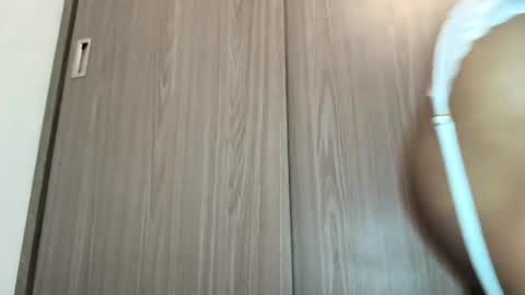 Snapshot of annie_darling_ chatting on June 2026 11:20:02 AM A N G E L online show from June 2026 11:20:02 AM