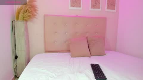 Snapshot of annie_dolce_ chatting on July 2026 02:23:01 PM annie_dolce_ online show from July 2026 02:23:01 PM