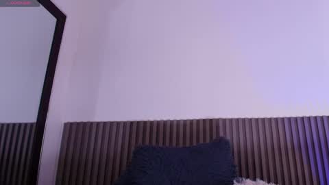 Snapshot of annie_paradisee chatting on April 2026 01:42:02 AM Annie online show from April 2026 01:42:02 AM