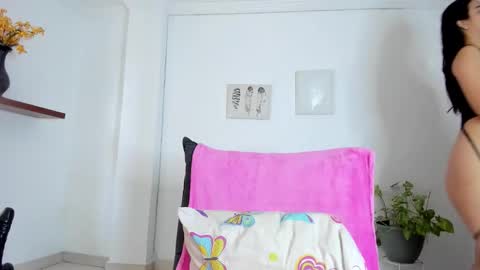 Annie online show from September 2025 02:00:01 PM