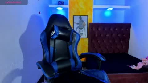 Anniee online show from May 2026 01:18:02 PM