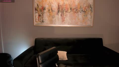 Annie Monroe online show from November 2025 11:42:01 AM