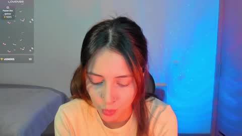 Snapshot of anniemora_ chatting on September 2025 02:48:01 AM Annie online show from September 2025 02:48:01 AM