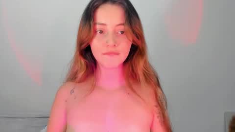 Snapshot of anniemora_ chatting on November 2025 02:43:02 AM Annie online show from November 2025 02:43:02 AM