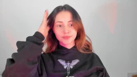 Snapshot of anniemora_ chatting on November 2025 02:43:02 AM Annie online show from November 2025 02:43:02 AM