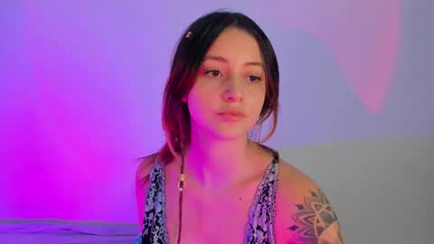 Snapshot of anniemora_ chatting on November 2025 02:11:01 AM Annie online show from November 2025 02:11:01 AM