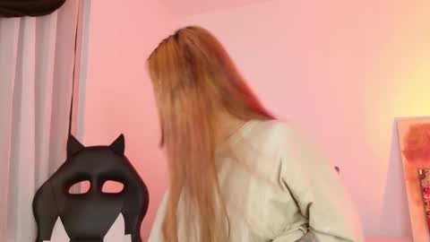 Snapshot of anniemora_ chatting on February 2026 11:50:02 PM Annie online show from February 2026 11:50:02 PM