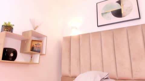 Snapshot of anniie_queen chatting on February 2025 05:40:02 AM Annie Queen online show from February 2025 05:40:02 AM