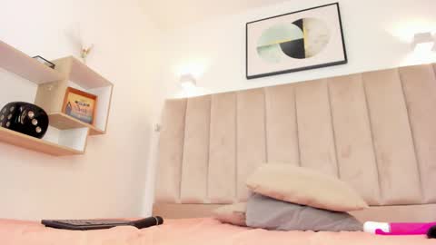 Snapshot of anniie_queen chatting on September 2025 03:18:02 AM Annie Queen online show from September 2025 03:18:02 AM