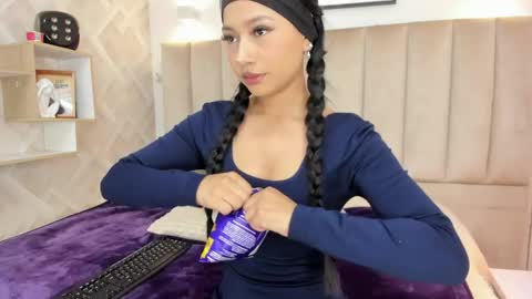 Annie Queen online show from May 2026 03:46:02 AM