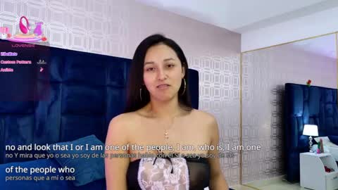 Anniieleonhart online show from September 2025 01:55:01 PM