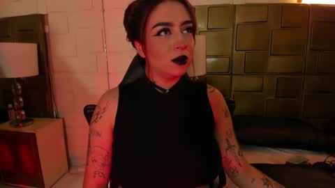 Snapshot of annikamerliahh_ chatting on March 2025 12:00:01 PM Annika online show from March 2025 12:00:01 PM